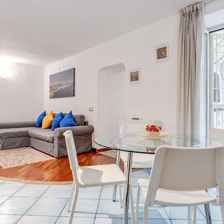 Guesthost - Casa Querida Central & Elegant Flat Неаполь Экстерьер фото