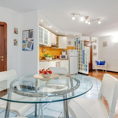 Guesthost - Casa Querida Central & Elegant Flat Неаполь Экстерьер фото