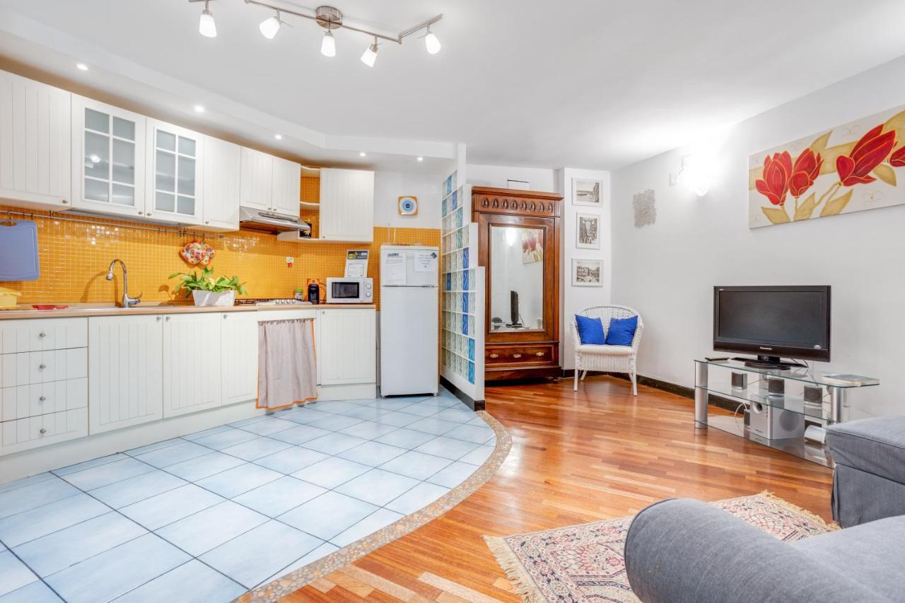 Guesthost - Casa Querida Central & Elegant Flat Неаполь Экстерьер фото